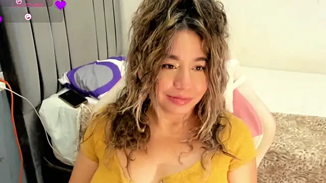 Snapshot of Tiffany_teressa chatting on September 30, 4:18 am Tiffany teressa online show from September 30, 4:18 am