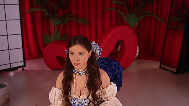 KittyCaitlin online show from October 20, 8:01 pm