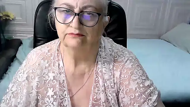 LolkaAlyss online show from March 4, 4:46 pm