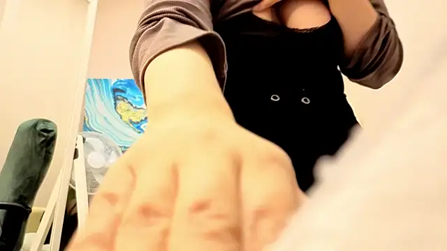 BattyMoll online show from October 5, 3:39 pm