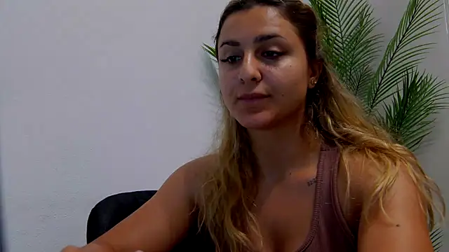 NicolePlay online show from June 30, 6:07 pm