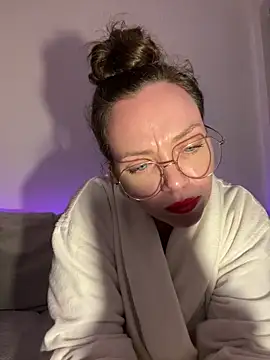 Snapshot of FemDom_RubyKnightXXO chatting on October 31, 6:45 pm FemDom RubyKnightXXO online show from October 31, 6:45 pm