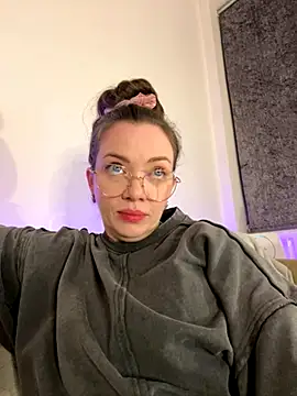 Snapshot of FemDom_RubyKnightXXO chatting on October 27, 5:19 pm FemDom RubyKnightXXO online show from October 27, 5:19 pm