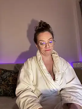 FemDom RubyKnightXXO online show from November 1, 6:56 pm