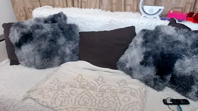 Snapshot of MsMelyssaxx chatting on October 23, 4:18 am MsMelyssaxx online show from October 23, 4:18 am