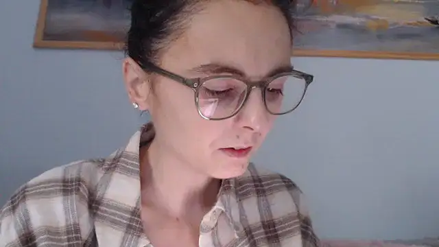 Snapshot of cleophee chatting on October 29, 9:24 am cleophee online show from October 29, 9:24 am