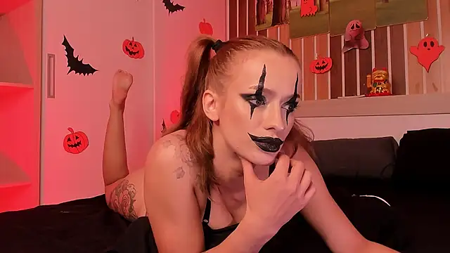 Snapshot of Dora_Banks chatting on October 29, 10:52 am Dora Banks online show from October 29, 10:52 am