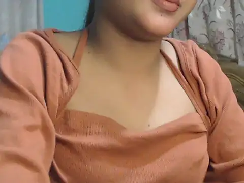 NancyRuvi online show from November 23, 5:03 pm