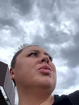 Sara Slow online show from April 18, 12:18 pm