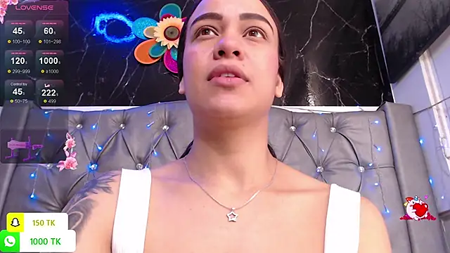 LAILAGUMMY online show from September 26, 2:25 pm