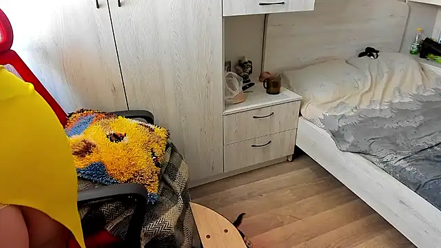 DUSSY PUSSY online show from March 12, 6:27 am