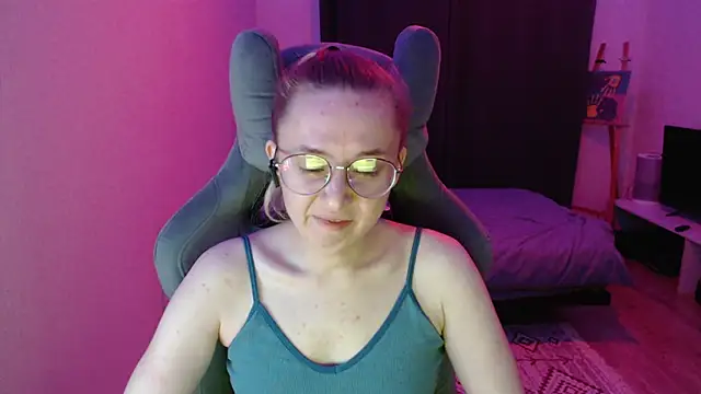 Snapshot of AnabelFrel chatting on September 25, 12:21 am AnabelFrel online show from September 25, 12:21 am