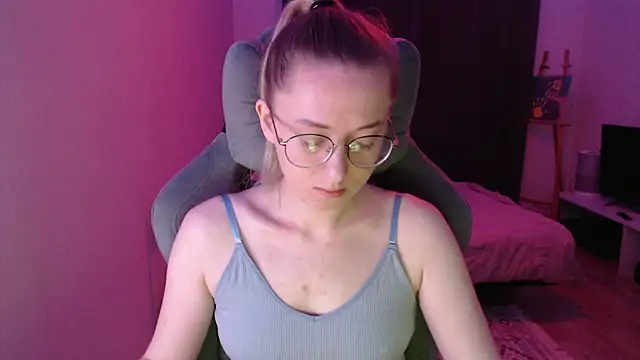 Snapshot of AnabelFrel chatting on November 2, 12:25 am AnabelFrel online show from November 2, 12:25 am