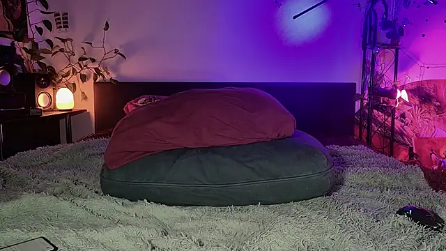 Snapshot of olivecum chatting on October 24, 1:07 pm olivecum online show from October 24, 1:07 pm