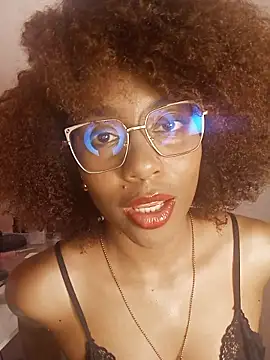 thaimy  online show from March 19, 2:49 am