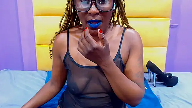 Snapshot of SLUTYLISA chatting on October 6, 8:02 pm SLUTYLISA online show from October 6, 8:02 pm