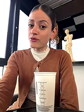 alana15 online show from October 23, 9:32 pm