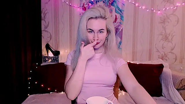 xxxcharismaaa online show from March 7, 2:18 am