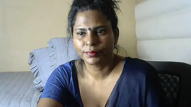 indianDreams  online show from July 8, 10:50 am