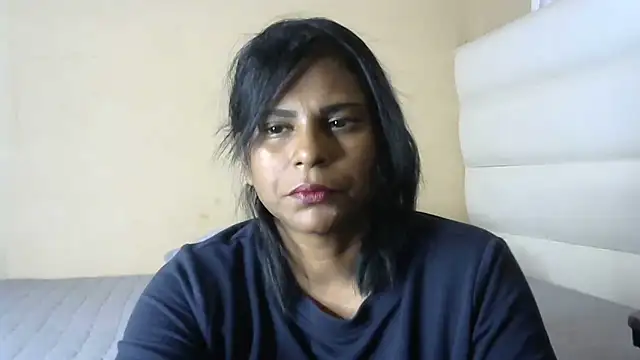 indianDreams  online show from June 18, 12:32 pm