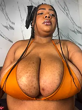 Snapshot of angelGgold chatting on September 22, 11:52 am angelGgold online show from September 22, 11:52 am