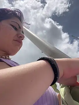 Sammysammy  online show from February 8, 4:55 pm