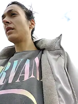 Snapshot of JoleNe2702 chatting on October 17, 11:46 am JoleNe2702 online show from October 17, 11:46 am