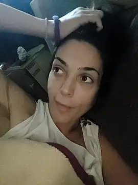 Snapshot of JoleNe2702 chatting on September 21, 1:32 pm JoleNe2702 online show from September 21, 1:32 pm