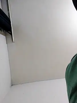 Snapshot of JoleNe2702 chatting on October 13, 4:59 am JoleNe2702 online show from October 13, 4:59 am