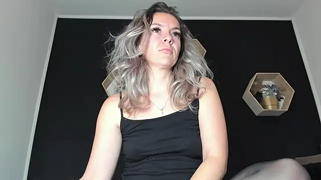 Alesys69 online show from September 30, 9:52 pm