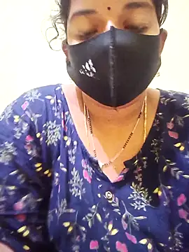 teddy-143 online show from October 27, 7:30 pm