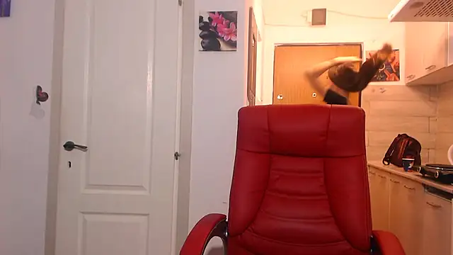 Snapshot of simyhvn chatting on October 6, 4:40 am simyhvn online show from October 6, 4:40 am