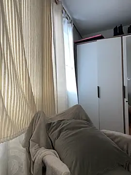 xlovelygirlx online show from October 12, 2:52 pm