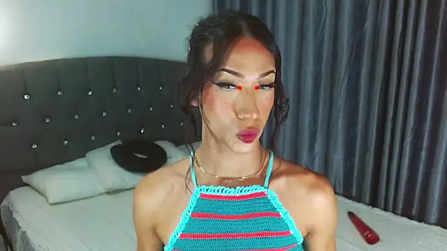 Snapshot of Kenisha_Sweet chatting on October 7, 5:39 pm Kenisha Sweet online show from October 7, 5:39 pm