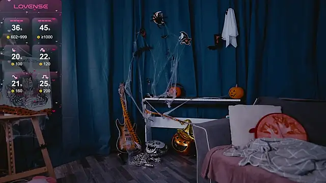 MadnessAlison online show from October 24, 7:32 pm