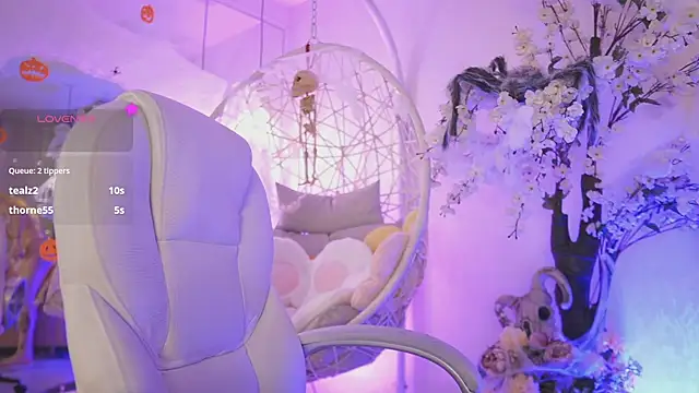 DalahiaRush online show from October 8, 7:29 pm