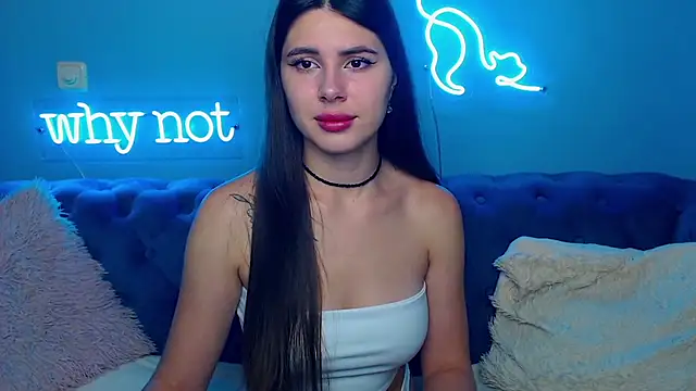 Snapshot of ViollinaLove chatting on October 3, 4:50 am ViollinaLove online show from October 3, 4:50 am