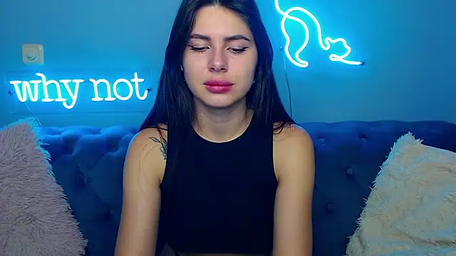 Snapshot of ViollinaLove chatting on October 4, 4:51 am ViollinaLove online show from October 4, 4:51 am