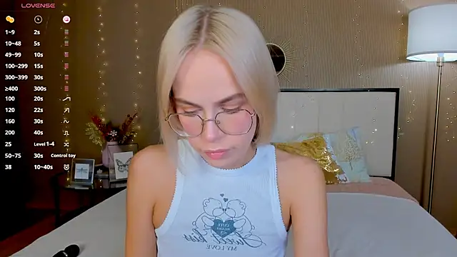 bellatip online show from April 13, 12:56 am