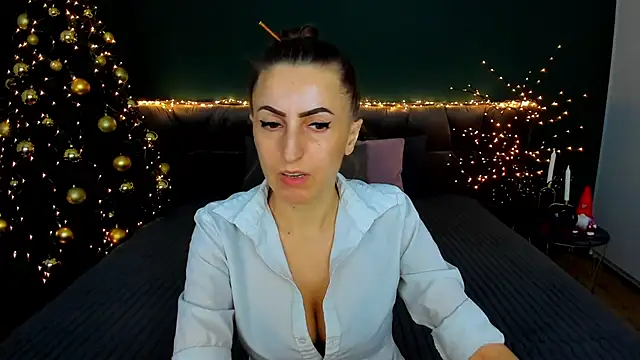 Rebecca Diamond online show from December 22, 6:38 am