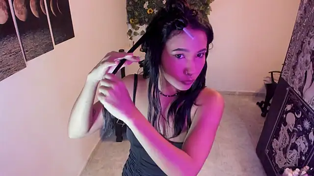 Mary Rosse1 online show from October 23, 6:47 pm