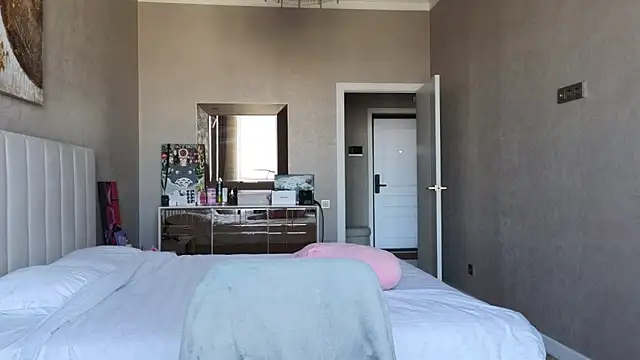 Snapshot of TammiLou chatting on November 2, 8:51 am TammiLou online show from November 2, 8:51 am