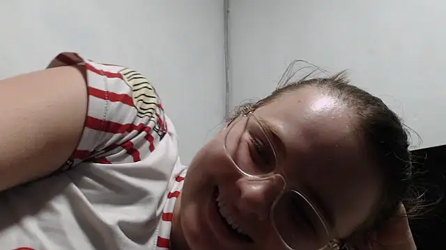 HellenMiyer1111 online show from September 24, 4:00 am