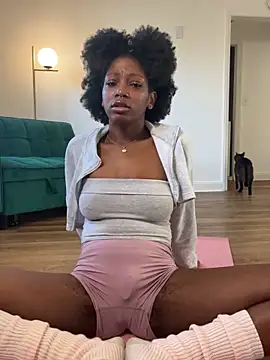 Snapshot of mochamimi chatting on October 23, 1:39 pm mochamimi online show from October 23, 1:39 pm