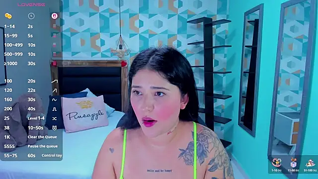 Snapshot of BIANCAROY1 chatting on October 10, 6:46 pm BIANCAROY1 online show from October 10, 6:46 pm