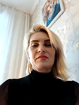 JennyOMay online show from February 10, 8:17 am