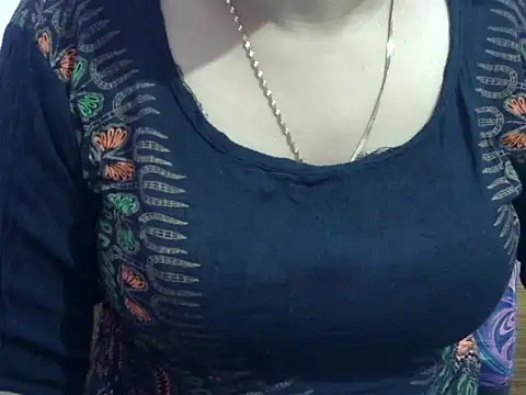 Snapshot of Your_wild_Dia chatting on November 1, 5:50 pm Your wild Dia online show from November 1, 5:50 pm