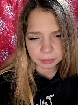 Zuli Kiska online show from November 30, 12:31 pm