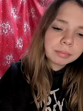 Zuli Kiska online show from December 20, 9:08 pm