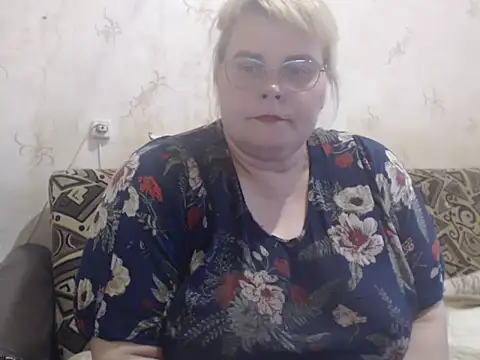 Ameliabusty online show from September 15, 3:31 pm